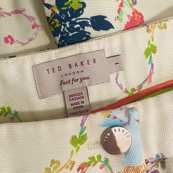 TED BAKER London Bonno Summer Bloom Floral Trouser Shorts Cuffed Pockets 1 / 4 - Picture 11 of 16